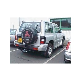 ATTELAGE MITSUBISHI MONTERO - ROTULE EQUERRE 