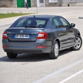 ATTELAGE SKODA OCTAVIA 01/2013- - COL DE CYGNE