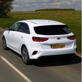 ATTELAGE KIA CEED 03/2018- (CD HYBRIDE ) - COL DE CYGNE